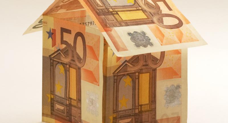 Incertidumbre poltica y econmica - Beneficios y salarios