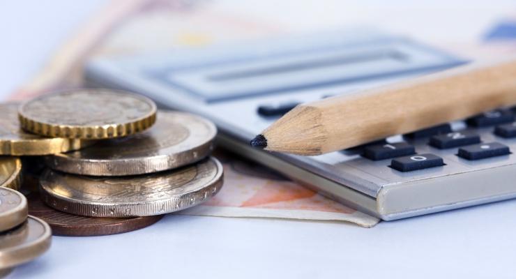 Distinta vara de medir o la ley del embudo en Liberbank