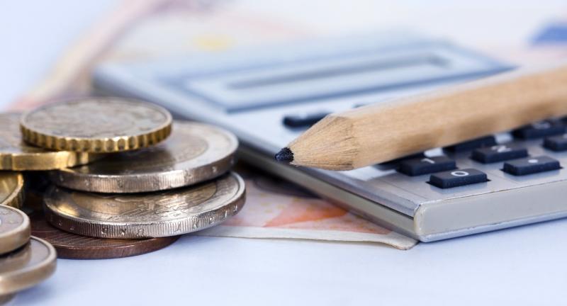 Distinta vara de medir o la ley del embudo en Liberbank