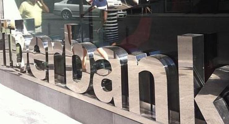 Rechazo al plan de ajuste de Liberbank - La banca ingresa un 3% menos en comisiones - Reunin de la banca espaola con la jefa de supervisin del BCE