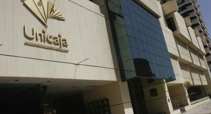 Unicaja ampla su cpula directiva - Caixabank, la entidad con ms oficinas en Madrid - Los bancos espaoles pasan el primer corte de los test de estrs