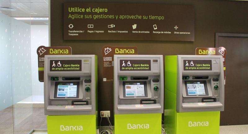 Tirada de lpiz en Bankia - A la expectativa en Catalunya Banc - Comisiones bancarias
