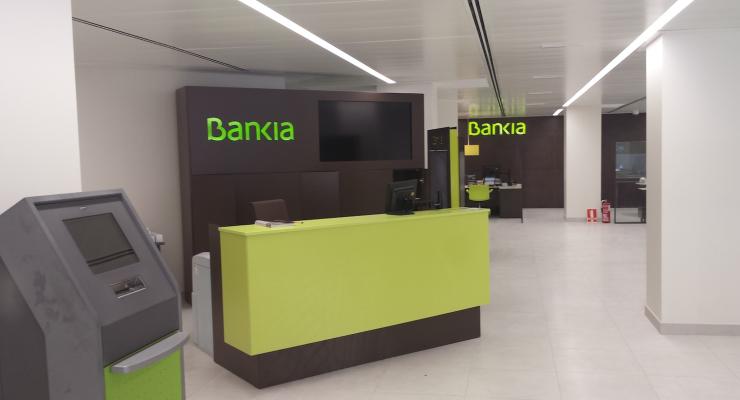  CSICA plantea cuestiones a los directivos - Operaciones dudosas en Catalunya Banc y Novacaixagalicia - Fianzas en torno al caso de las tarjetas opacas